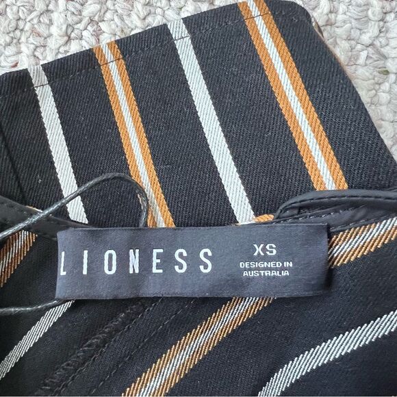NWT LIONESS Odette Onyx Stripe Top Sz XS - Picture 11 of 15